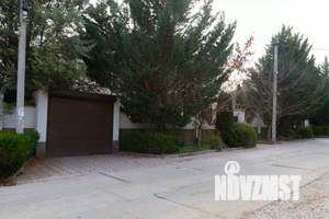 Дом 432м², 3-этажный, участок 10 сот.  