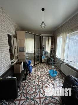 Дом 236м&sup2;, 2-этажный, участок 4 сот.  