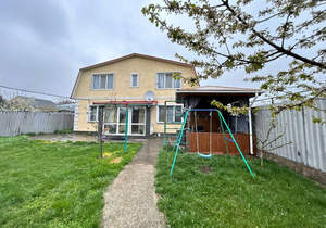 Дом 260м², 2-этажный, участок 6 сот.  