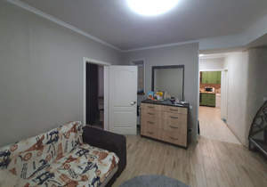 Дом 72м&sup2;, 2-этажный, участок 1 сот.  