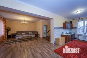 Дом 196м&sup2;, 2-этажный, участок 8 сот.  