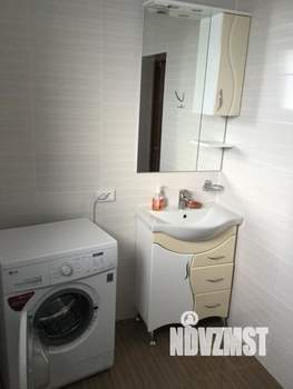 Дом 260м², 2-этажный, участок 8 сот.  
