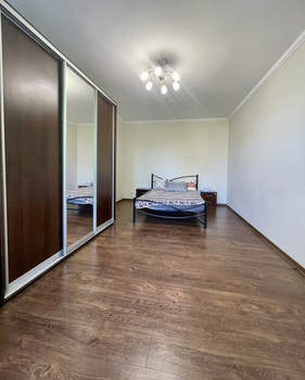 Дом 250м², 2-этажный, участок 8 сот.  
