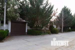 Дом 432м&sup2;, 3-этажный, участок 10 сот.  