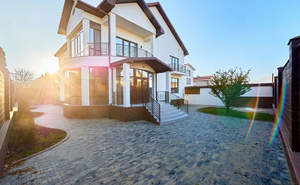 Дом 631м&sup2;, 4-этажный, участок 6 сот.  