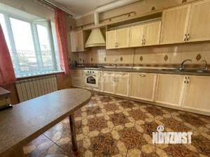 Дом 350м², 3-этажный, участок 6 сот.  
