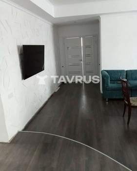 Дом 360м&sup2;, 3-этажный, участок 6 сот.  