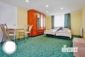 Дом 374м², 3-этажный, участок 30 сот.  