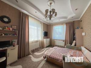 Дом 245м&sup2;, 2-этажный, участок 6 сот.  