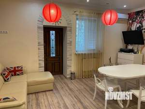 Дом 248м&sup2;, 2-этажный, участок 3 сот.  