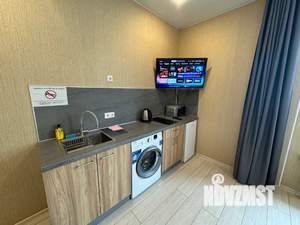 Студия квартира, посуточно, 40м2, 14/16 этаж