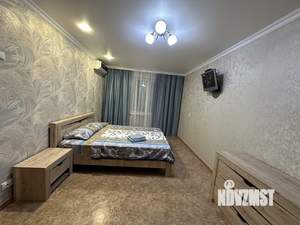 1-к квартира, посуточно, 35м2, 4/5 этаж