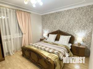 1-к квартира, посуточно, 60м2, 1/1 этаж
