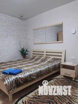 2-к квартира, посуточно, 42м2, 1/2 этаж