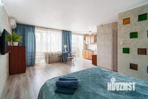 Студия квартира, посуточно, 37м2, 1/5 этаж