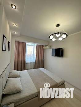 1-к квартира, посуточно, 42м2, 4/18 этаж