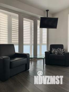 Студия квартира, посуточно, 30м2, 1/10 этаж