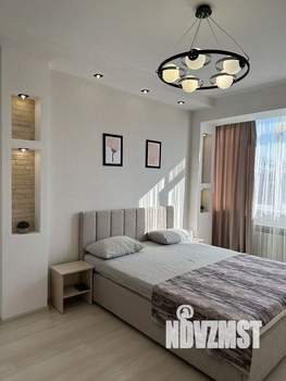 1-к квартира, посуточно, 42м2, 4/18 этаж