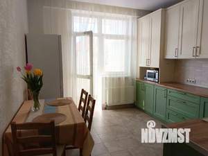 1-к квартира, посуточно, 42м2, 1/9 этаж