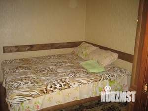 1-к квартира, посуточно, 35м2, 4/4 этаж