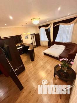 Студия квартира, посуточно, 40м2, 1/3 этаж