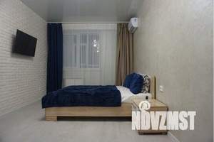 1-к квартира, посуточно, 38м2, 8/10 этаж