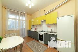 1-к квартира, посуточно, 44м2, 4/10 этаж