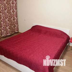 1-к квартира, посуточно, 39м2, 6/9 этаж