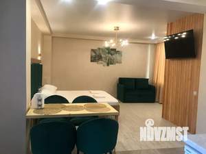 Студия квартира, посуточно, 40м2, 1/2 этаж