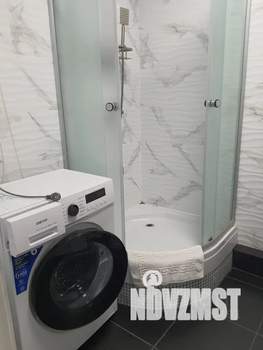 2-к квартира, посуточно, 33м2, 15/16 этаж