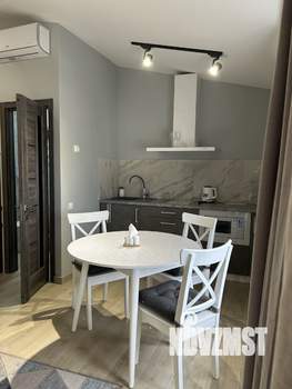 Студия квартира, посуточно, 33м2, 10/10 этаж