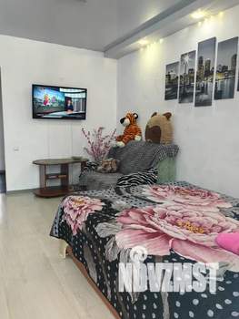 1-к квартира, посуточно, 42м2, 9/10 этаж