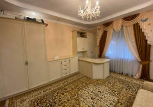 4-к квартира, на длительный срок, 110м2, 1/10 этаж