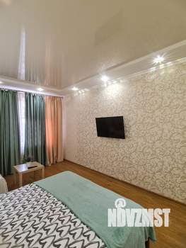 1-к квартира, посуточно, 40м2, 3/10 этаж