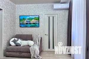 1-к квартира, посуточно, 40м2, 4/10 этаж