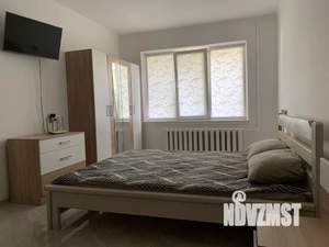 1-к квартира, посуточно, 33м2, 1/9 этаж