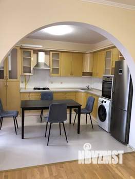 3-к квартира, на длительный срок, 97м2, 3/9 этаж