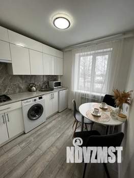 1-к квартира, посуточно, 36м2, 3/5 этаж