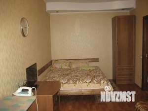 1-к квартира, посуточно, 35м2, 4/4 этаж