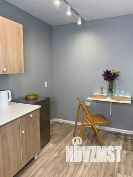 Студия квартира, посуточно, 32м2, 1/1 этаж