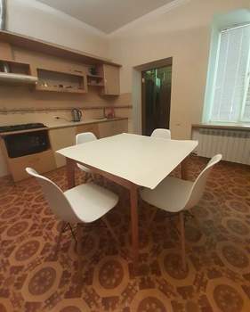 2-к квартира, на длительный срок, 56м2, 1/1 этаж