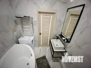 1-к квартира, посуточно, 42м2, 1/10 этаж