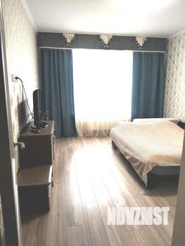 2-к квартира, посуточно, 65м2, 1/10 этаж