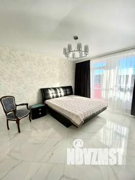 1-к квартира, посуточно, 43м2, 6/10 этаж