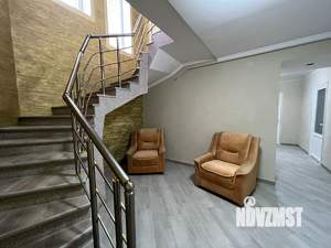 3-к квартира, на длительный срок, 104м2, 1/3 этаж