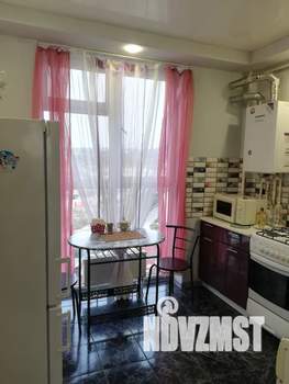 1-к квартира, посуточно, 42м2, 9/10 этаж