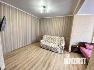 1-к квартира, посуточно, 44м2, 3/9 этаж