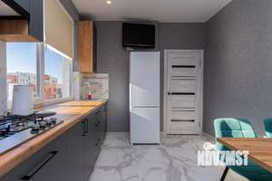 1-к квартира, посуточно, 40м2, 4/7 этаж