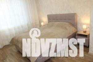 1-к квартира, посуточно, 41м2, 2/10 этаж