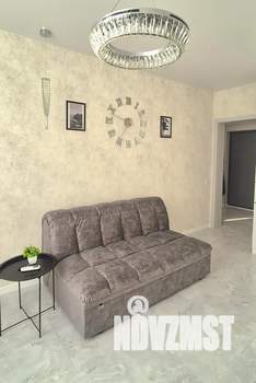 2-к квартира, посуточно, 38м2, 11/16 этаж